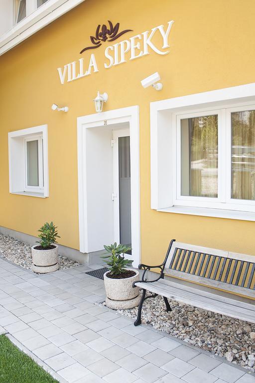 Villa Sipeky Senec Extérieur photo